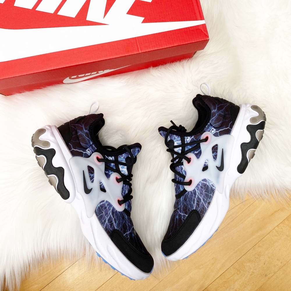 NWT NIKE React Presto